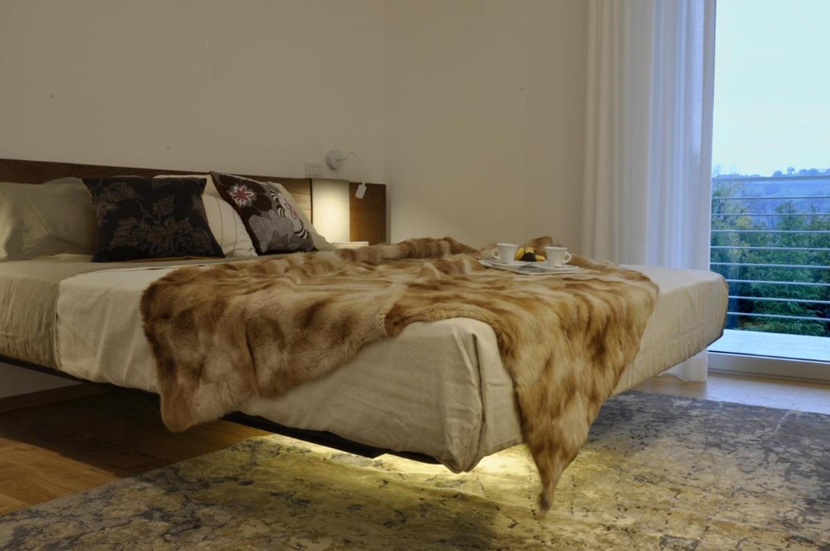 Chiaroscuro Hotell Belforte del Chienti Eksteriør bilde
